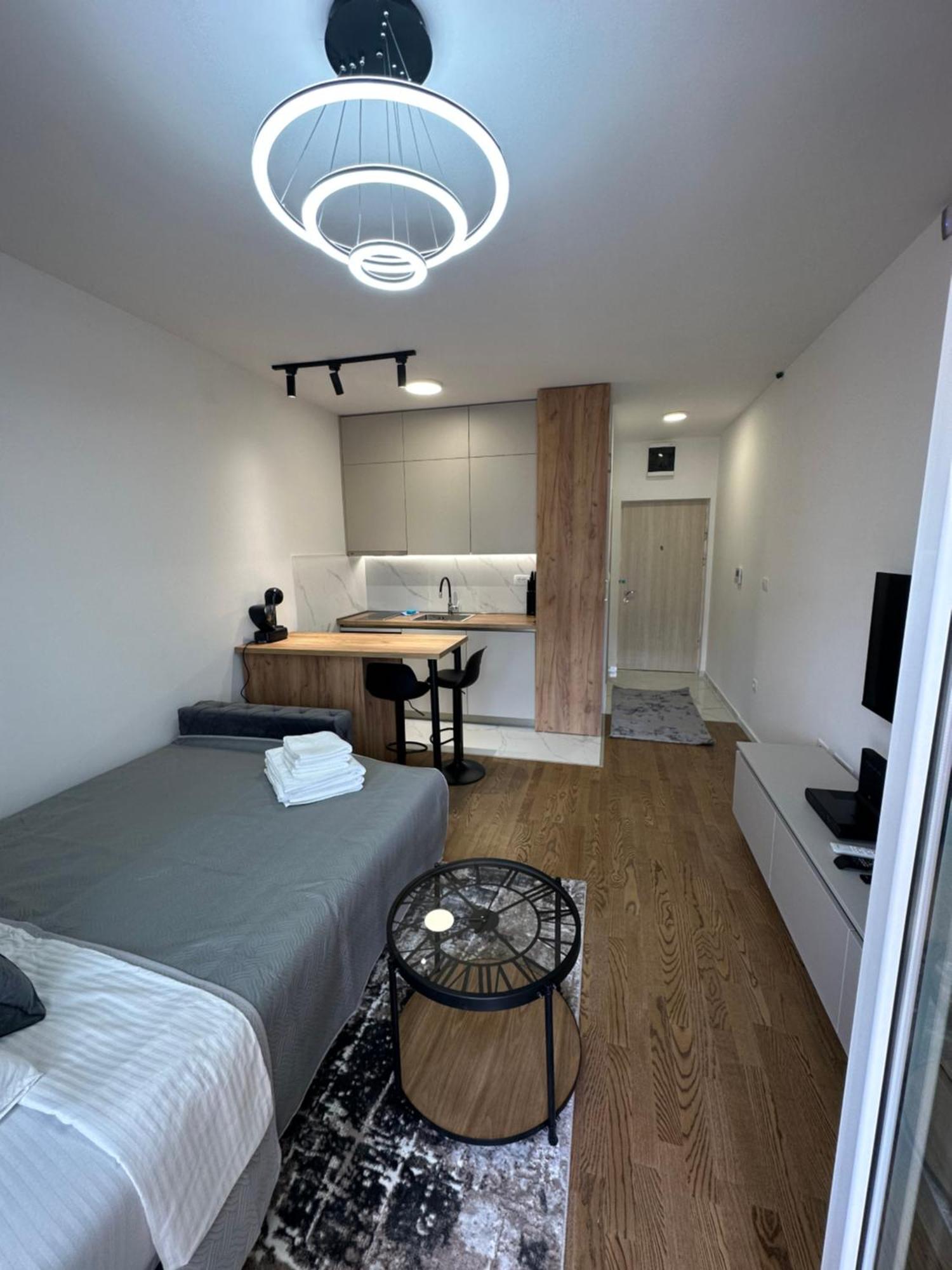 Luxury Apartments D&B Podgorica Kültér fotó