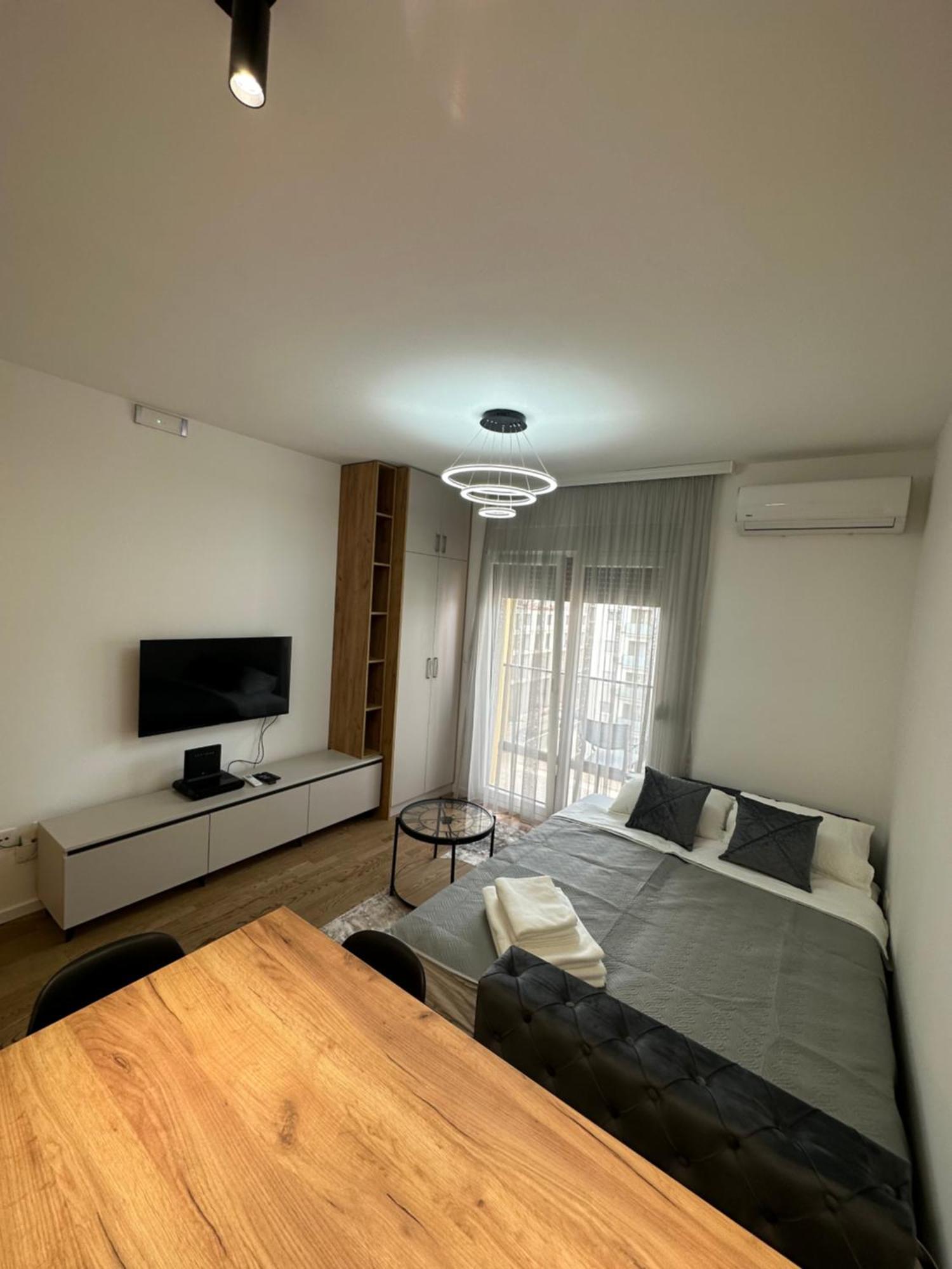 Luxury Apartments D&B Podgorica Kültér fotó